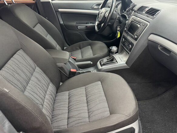 2012 Skoda Octavia II (A5) Рестайлинг, бежевый, 880000 рублей - вид 10