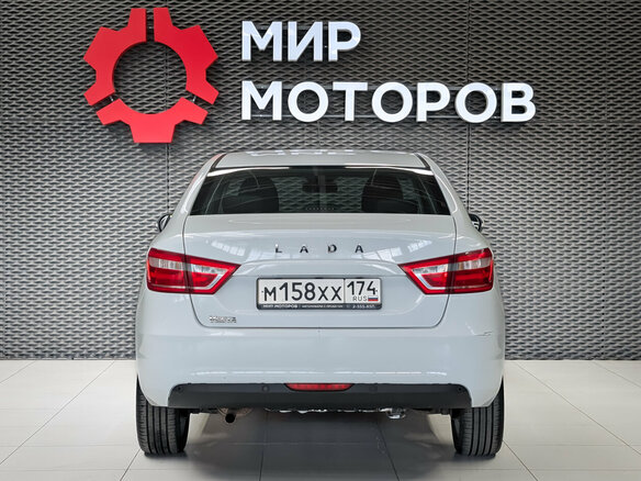 2019 Lada (ВАЗ) Vesta I, белый, 850000 рублей - вид 4