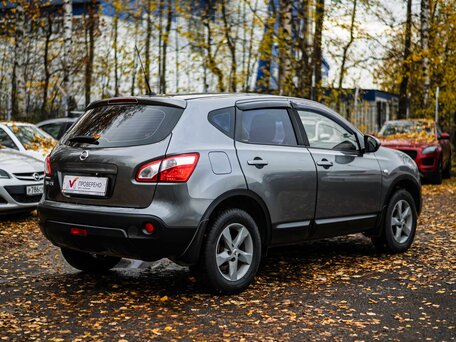 2013 Nissan Qashqai I Рестайлинг, серый, 962000 рублей, вид 2