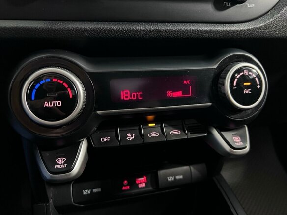 2017 Kia Rio IV, серый - вид 10
