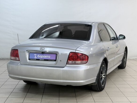 2007 Hyundai Sonata ТагАЗ IV (EF) Рестайлинг, серебристый, 438000 рублей - вид 4