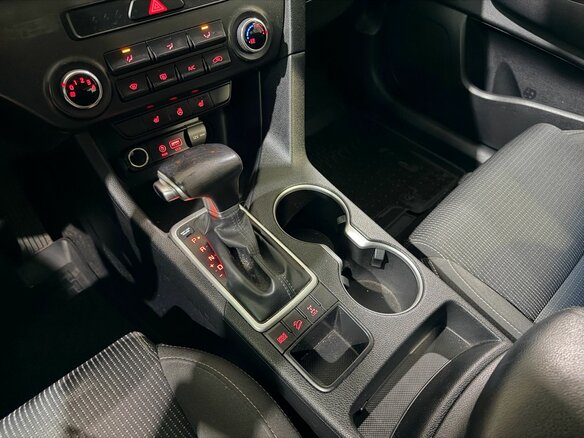 2016 Kia Sportage IV, серебристый, 1880000 рублей - вид 21