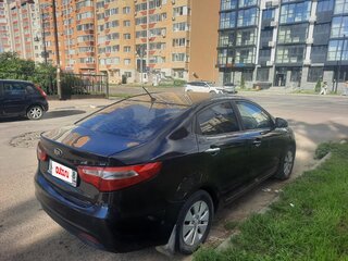 2013 Kia Rio 5-speed III, чёрный, 760000 рублей, вид 4