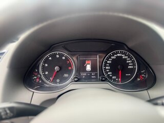 2011 Audi Q5 8tiptronic I (8R), белый, 1350000 рублей, вид 4