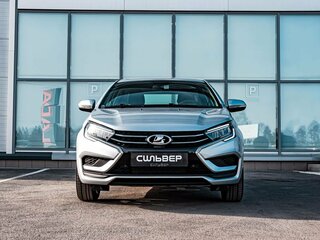 2026 Lada (ВАЗ) Vesta I Рестайлинг (NG), серебристый, 1875000 рублей, вид 3