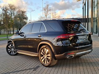 2026 Mercedes-Benz GLE 350 II (V167) Рестайлинг, чёрный, 11880000 рублей, вид 3