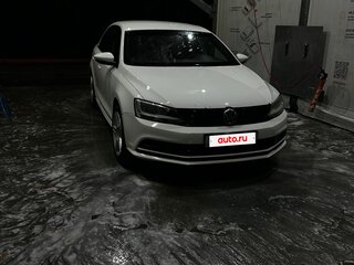 2015 Volkswagen Jetta VI Рестайлинг, белый, 700000 рублей, вид 2