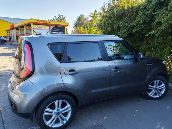 2018 Kia Soul II Рестайлинг, серебристый, 1450000 рублей - вид 3