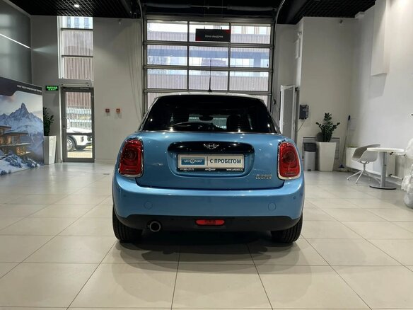 2016 Mini Hatch Cooper III (F55/F56), голубой, 1450000 рублей - вид 4