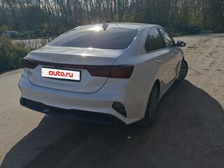 2021 Kia K3 II Рестайлинг, белый, 2100000 рублей, вид 5