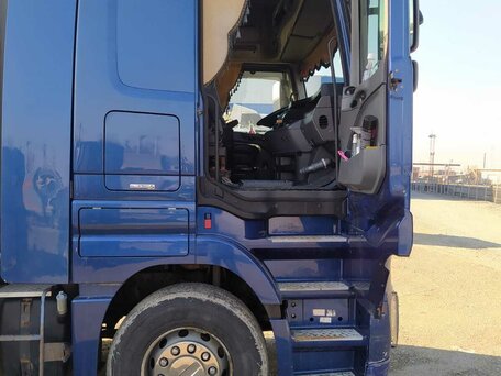 2016 Mercedes-Benz Actros, синий, 3500000 рублей, вид 3