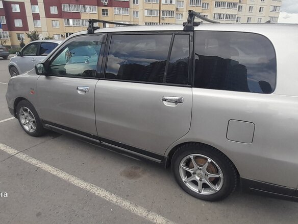 2000 Mitsubishi Dion I, серый, 350000 рублей - вид 5