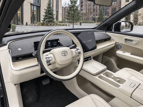 2026 Toyota bZ3X 58.3 kWh, чёрный, 2729512 рублей, вид 5