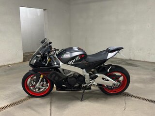 2020 Aprilia RSV4, чёрный, 1350000 рублей, вид 4