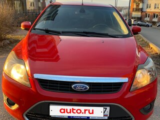 2010 Ford Focus II Рестайлинг, красный, 590000 рублей, вид 2