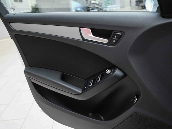 2013 Audi A4 IV (B8) Рестайлинг, белый, 1090000 рублей - вид 8