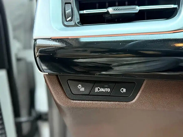 2023 BMW X1 20Li sDrive III (U11/U12), белый - вид 17
