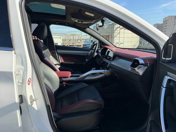 2020 Geely Coolray I, белый, 1360000 рублей - вид 25