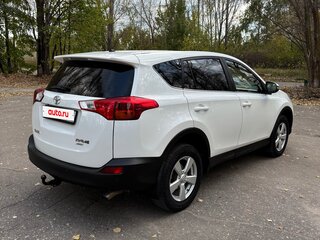2013 Toyota RAV4 IV (XA40), белый, 1370000 рублей, вид 4