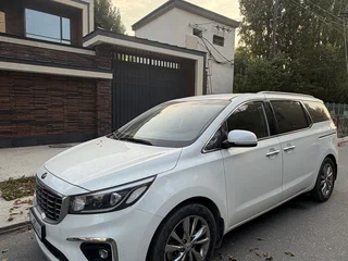 2020 Kia Carnival III, белый, 1320000 рублей, вид 1
