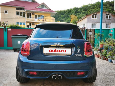 2017 Mini Hatch Cooper S III (F55/F56), синий, 1750000 рублей, вид 3