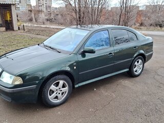 2003 Skoda Octavia I (A4) Рестайлинг, зелёный, 350000 рублей, вид 2