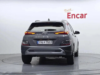 2022 Hyundai Kona I Рестайлинг, серый, 1724000 рублей, вид 4