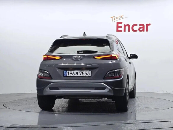 2022 Hyundai Kona I Рестайлинг, серый, 1724000 рублей - вид 3