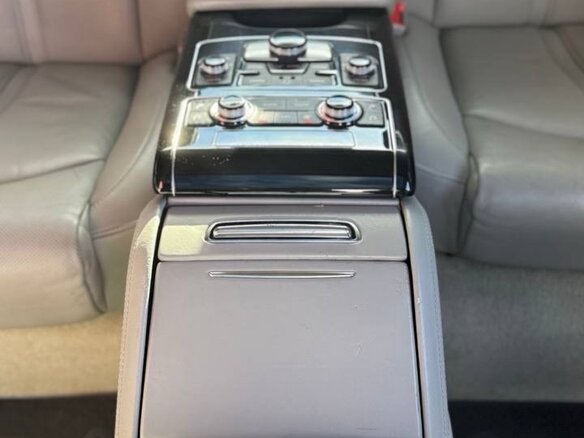 2013 Audi A8 Long III (D4), синий, 2300000 рублей - вид 21