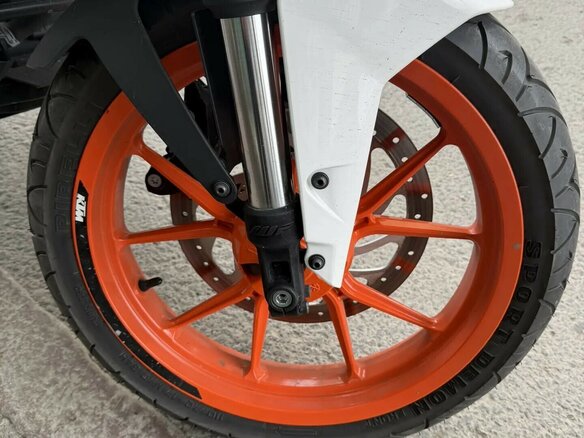 2017 KTM 390 Duke, белый, 500000 рублей - вид 7