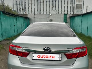 2013 Toyota Camry VII (XV50), серебристый, 1550000 рублей, вид 2