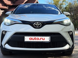 2020 Toyota C-HR I Рестайлинг, белый, 2500000 рублей, вид 2
