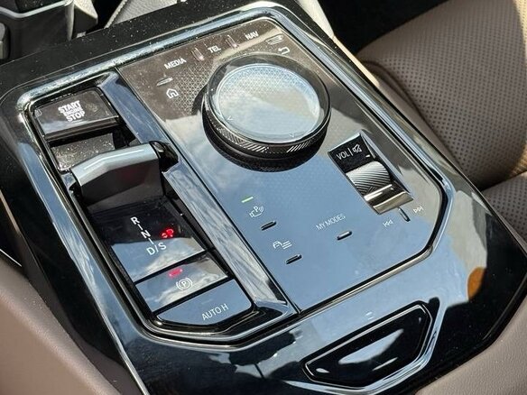 2024 BMW 5 серии 523d VIII (G60/G61/G68), белый, 6985000 рублей - вид 19