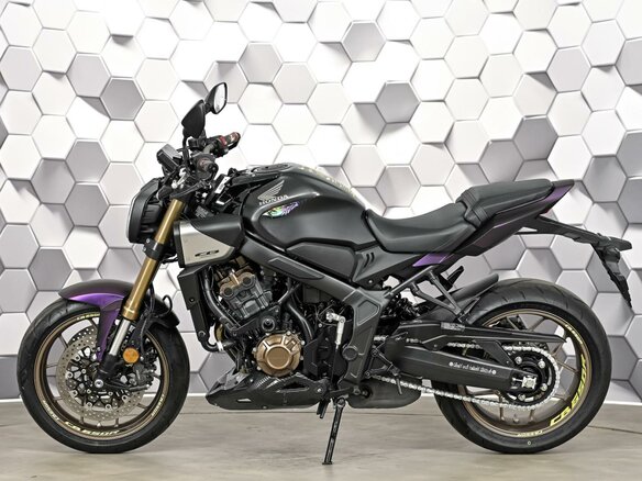 2024 Honda CB 650R, чёрный, 1177000 рублей - вид 3
