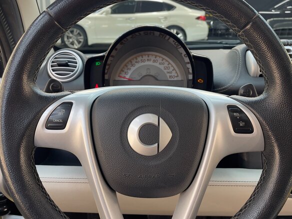 2014 Smart Fortwo II, белый, 850000 рублей - вид 23