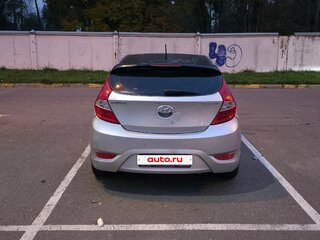 2011 Hyundai Solaris I, серебристый, 610000 рублей, вид 5