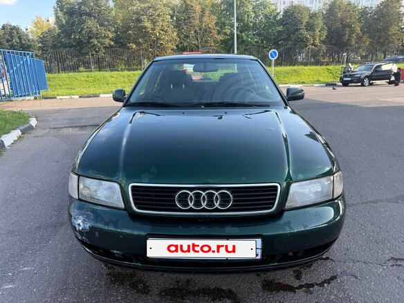 1998 Audi A4 I (B5), зелёный - вид 1
