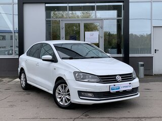 2015 Volkswagen Polo V Рестайлинг, белый, 729000 рублей, вид 3