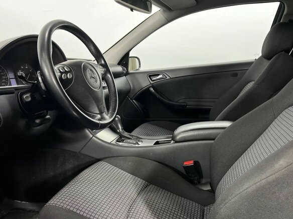2006 Mercedes-Benz C-Класс 180 II (W203) Рестайлинг, чёрный, 625000 рублей - вид 9