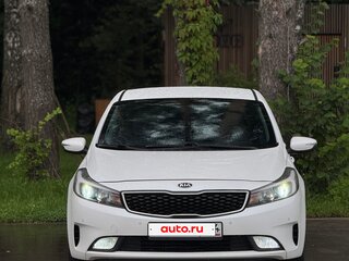 2018 Kia Cerato III Рестайлинг (Classic), белый, 1550000 рублей, вид 1