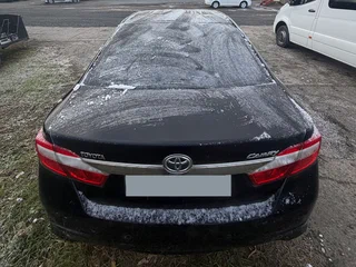 2012 Toyota Camry VII (XV50), чёрный, 1350000 рублей, вид 3