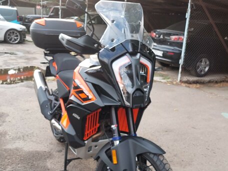 2023 KTM 1290 Super Adventure S, оранжевый, 1600000 рублей, вид 4