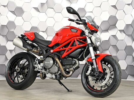 2011 Ducati Monster 796, красный, 485000 рублей, вид 1