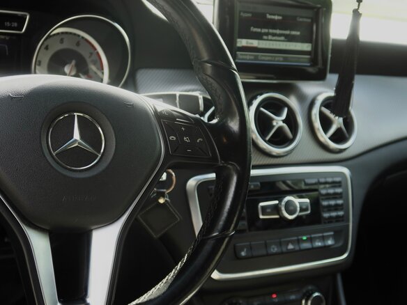 2014 Mercedes-Benz GLA 200 I (X156), коричневый - вид 10