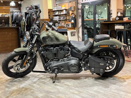 2021 Harley-Davidson Street Bob, зелёный, 1890000 рублей, вид 4