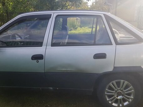 1999 Daewoo Nexia I, серебристый, 110000 рублей, вид 5