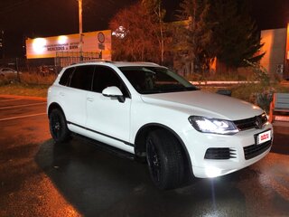 2012 Volkswagen Touareg II, белый, 2500000 рублей, вид 1