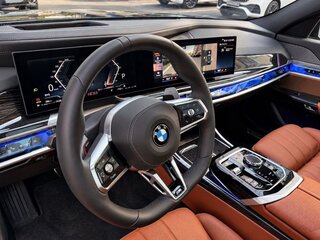 2025 BMW 7 серии 740d xDrive VII (G70), чёрный, 13990000 рублей, вид 5