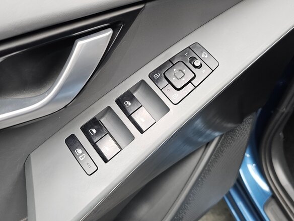 2022 Kia Niro II, синий, 2050000 рублей - вид 22