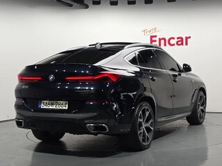 2023 BMW X6 30d III (G06), чёрный, 9584459 рублей, вид 3